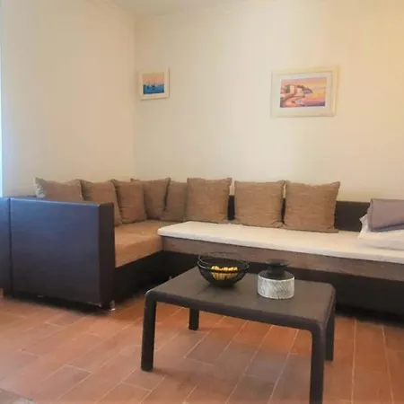 Appartement Fain - Private Parking Zadar