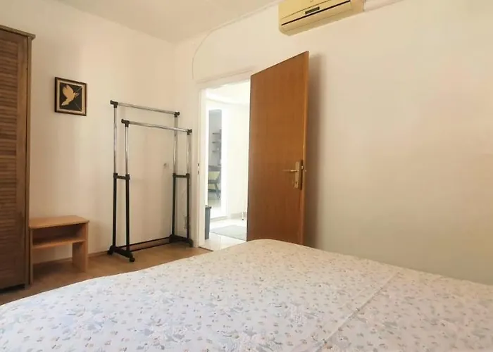 Fain - Private Parking * Zadar