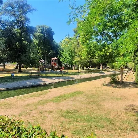 Fain - Private Parking Apartment