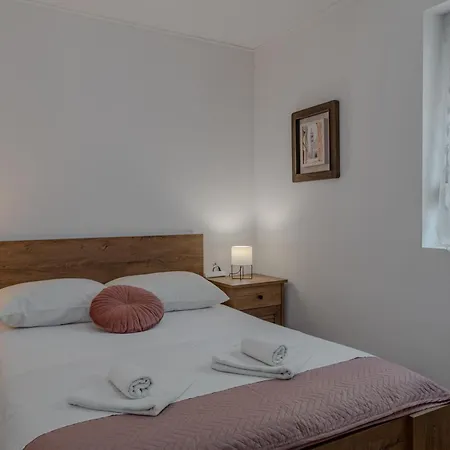 Appartamento Fain - Private Parking *
