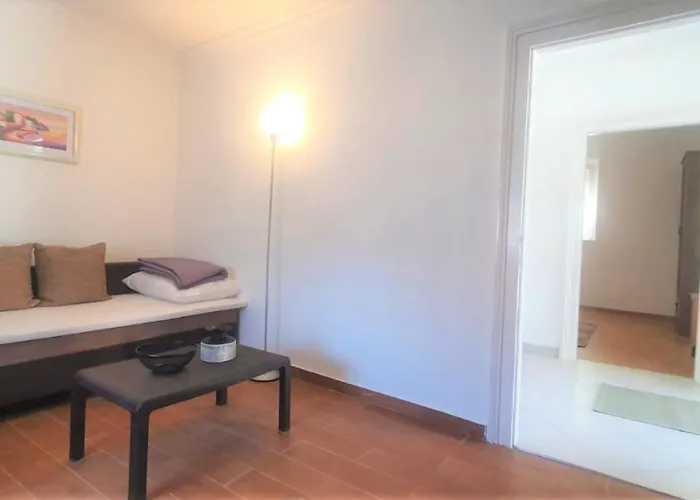 Apartment Fain - Private Parking