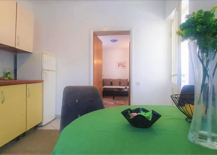 Apartment Fain - Private Parking *